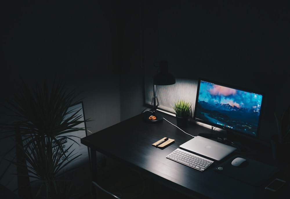 A quiet desk and computer